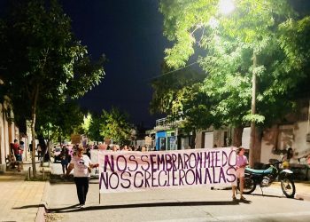 Cientos de mujeres salieron a las calles de Tacuarembó a expresarse
