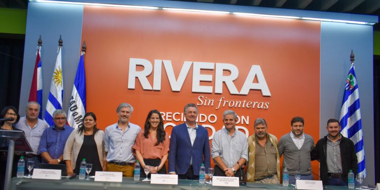 Se presentó proyecto que apoya a emprendedores del interior